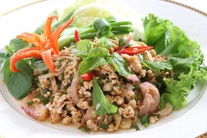 A Culinary Journey Through Thailand: Must-Try Dishes for Every Traveler - image 2