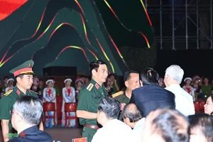 Exploring the Dien Bien Phu Art Exhibition: Celebrating the Golden Milestone of History and Vietnam's Heroic Past - image 5