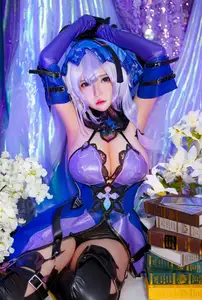 Discover the Ethereal Beauty of Black Swan Honkai Star Rail by Enchanting Coser Potato Godzilla - image 4