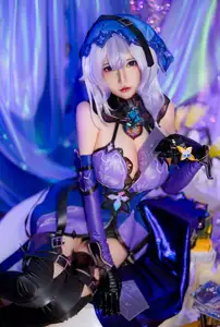 Discover the Ethereal Beauty of Black Swan Honkai Star Rail by Enchanting Coser Potato Godzilla - image 2