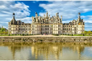 Explore the 15 Most Impressive Ancient Castles Around the World: A Journey Through History and Architecture - image 7