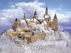Explore the 15 Most Impressive Ancient Castles Around the World: A Journey Through History and Architecture - image 4