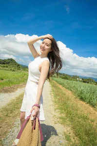Sarina Momonaga: Tropical Island Escape and Summer Vibes in the Island of Everlasting Summer Collection Part 01 - image 4