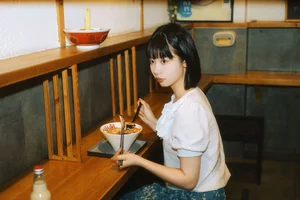 YiTuYu Art Language Vol.10164: Featuring the Elegant Chen Cheng Er Photography Collection - image 1