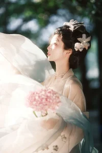 YiTuYu Art Language Vol.7109 Featuring Guo Guo: A Masterpiece of Portrait Photography - image 0
