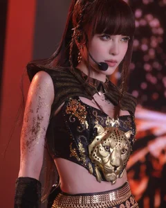 Celebrity Milestones and Glamour: Bao Thy’s Journey and Thu Quynh’s Style Transformation - image 7