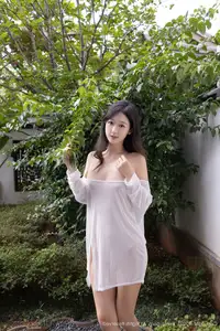 Tang An Qi: Serene Beauty Amidst Nature in XiuRen Photo Set No.10662 - image 30