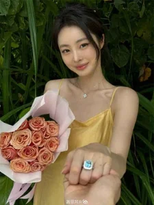 Chinese Influencer Goes Viral for Incredible Resemblance to BLACKPINK's Jennie - image 7