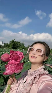 Vietnamese Rapper HIEUTHUHAI Shines at International Fashion Week Event - image 8