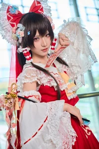 Stunning Hana Cosplay as Hualingmeng at Firefly Animation Carnival: Exquisite Floral Fantasy Fashion and Elegant Hanfu-Inspired Design for Anime Lovers - image 20