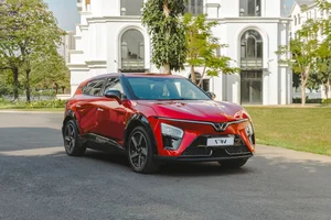 VinFast VF 7: A Fusion of Luxury Design and Advanced Electric Vehicle Technology - image 5