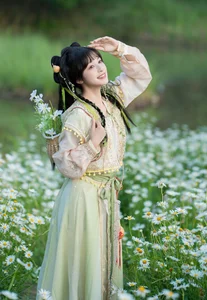 YiTuYu Art Language Vol.7299 Featuring Model Xia Yu Xiao Nian - image 7