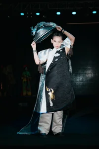 Cultural Fusion: Child Models Showcase High Fashion to the Rhythms of Traditional Folk Music - image 4