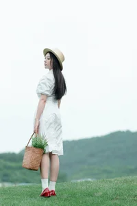 Captivating Visuals: YiTuYu Art Language Vol.4963 with Model Xian Yu - image 22