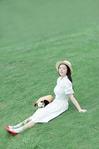 Captivating Visuals: YiTuYu Art Language Vol.4963 with Model Xian Yu - image 4