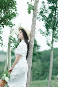 Captivating Visuals: YiTuYu Art Language Vol.4963 with Model Xian Yu - image 11
