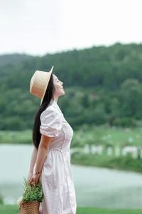 Captivating Visuals: YiTuYu Art Language Vol.4963 with Model Xian Yu - image 0