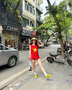 Korean Model Turns Heads in Hanoi's Historic Old Quarter - image 7