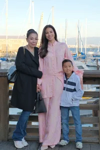 Is Pham Huong Returning to Vietnam? Rumors Swirl After Eight Years in the United States - image 5