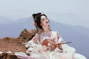 Exquisite Portraiture in YiTuYu Art Language Vol.4296 with Chen Luo Jin - image 20