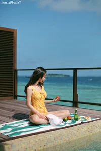 Jeong Hee Redefines Summer Elegance in Latest Monokini Shoot - image 11