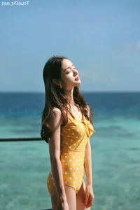 Jeong Hee Redefines Summer Elegance in Latest Monokini Shoot - image 9
