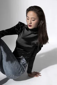 YiTuYu Art Language Vol.5748 Featuring Zhou Xu Xu - Elegant Portrait Photography Collection - image 11