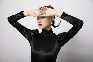 YiTuYu Art Language Vol.5748 Featuring Zhou Xu Xu - Elegant Portrait Photography Collection - image 1