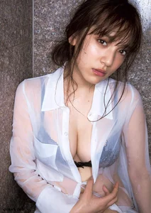 Sayaka Tomaru: Exploring the Captivating Charm of Japan’s Renowned Gravure Idol and Model - image 6