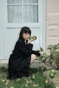 YiTuYu Art Language Vol.8053: Exquisite Photography Collection Featuring Model Shi San Jin Ya - image 0