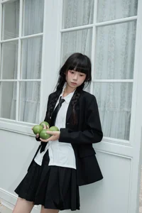 YiTuYu Art Language Vol.8053: Exquisite Photography Collection Featuring Model Shi San Jin Ya - image 11