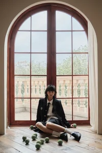 YiTuYu Art Language Vol.8053: Exquisite Photography Collection Featuring Model Shi San Jin Ya - image 18