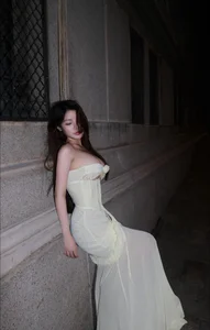 Navigating Social Media Fame: Hot Girl Faces Controversial Comments Over Seductive Fashion Style - image 9