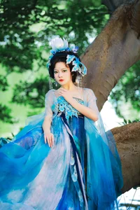 Stunning Portrait Photography: Mao Zi Zi in YiTuYu Art Language Vol.8261 - Aesthetic Fashion and Artistic Style Inspiration - image 1