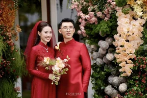 Midu’s Stunning Floral-Inspired Wedding Photos: A Masterclass in Romantic Bridal Elegance and Celebrity Style - image 1