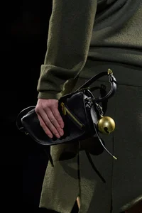 Top 7 Luxury Handbag Trends to Elevate Your Fall Wardrobe This Season - image 17