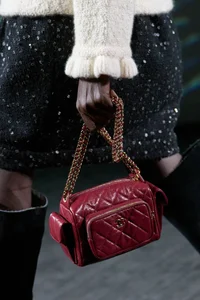 Top 7 Luxury Handbag Trends to Elevate Your Fall Wardrobe This Season - image 14
