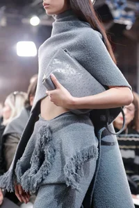 Top 7 Luxury Handbag Trends to Elevate Your Fall Wardrobe This Season - image 1