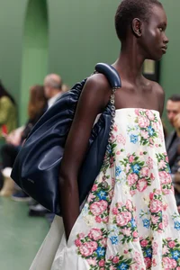 Top 7 Luxury Handbag Trends to Elevate Your Fall Wardrobe This Season - image 7