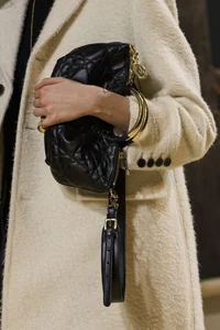 Top 7 Luxury Handbag Trends to Elevate Your Fall Wardrobe This Season - image 11