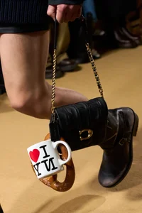Top 7 Luxury Handbag Trends to Elevate Your Fall Wardrobe This Season - image 13