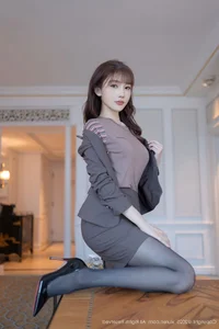 Elegant Fashion Portrait Collection featuring Lu Xuan Xuan in XiuRen No.10850 - Stunning Professional Modeling Photography and Style Inspiration - image 8