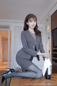 Elegant Fashion Portrait Collection featuring Lu Xuan Xuan in XiuRen No.10850 - Stunning Professional Modeling Photography and Style Inspiration - image 22