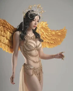 Stunning Chinese Fitness Model and Gym Goddess Redefining Health and Aesthetics - image 0