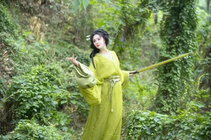 Artistic Expressions: Miao Su Su in YiTuYu Art Language Vol.7320 - image 23
