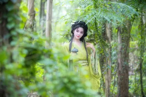 Artistic Expressions: Miao Su Su in YiTuYu Art Language Vol.7320 - image 35