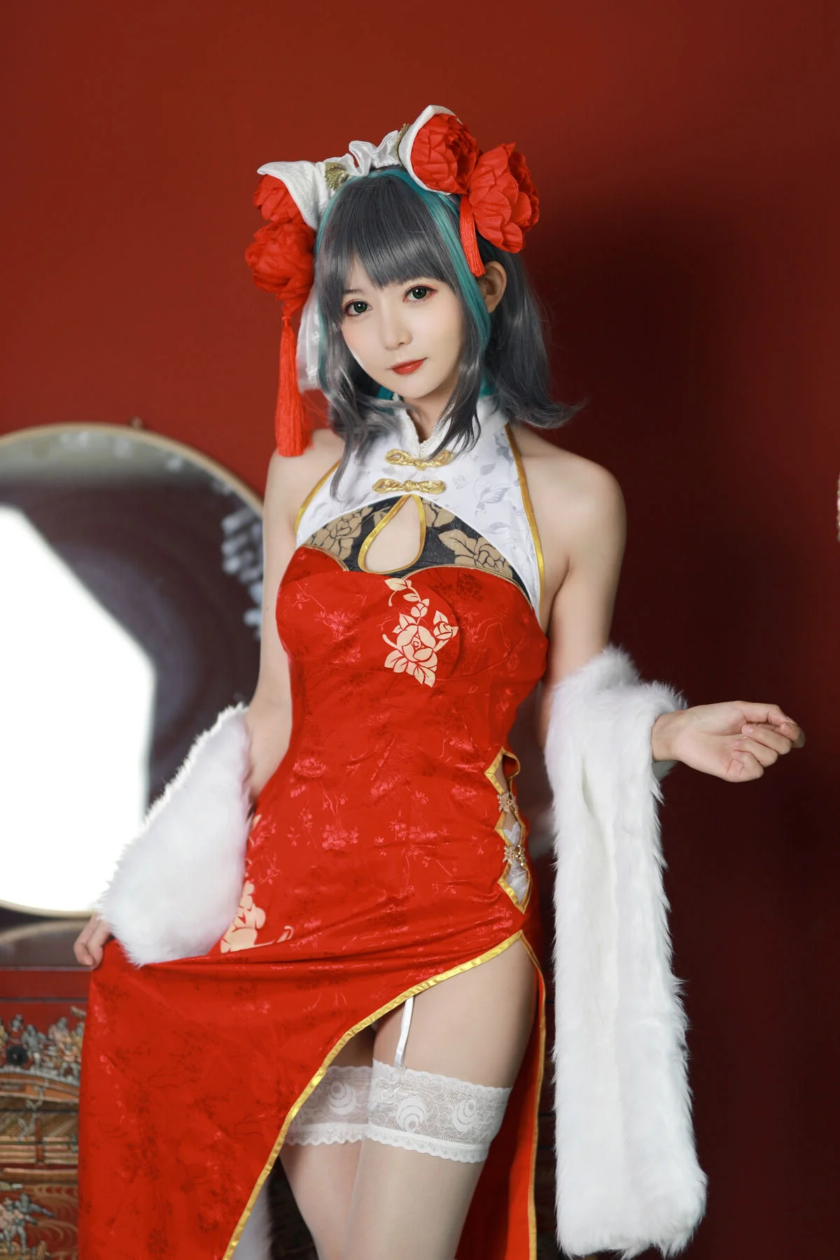 Stunning Azur Lane Cheshire Cosplay by 51 Jiang: Elegant Lunar New Year Qipao Collection and Spring Festival Aesthetic Photography