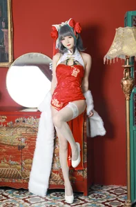 Stunning Azur Lane Cheshire Cosplay by 51 Jiang: Elegant Lunar New Year Qipao Collection and Spring Festival Aesthetic Photography - image 11