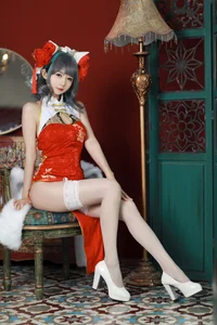 Stunning Azur Lane Cheshire Cosplay by 51 Jiang: Elegant Lunar New Year Qipao Collection and Spring Festival Aesthetic Photography - image 10