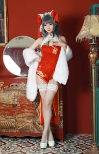 Stunning Azur Lane Cheshire Cosplay by 51 Jiang: Elegant Lunar New Year Qipao Collection and Spring Festival Aesthetic Photography - image 5